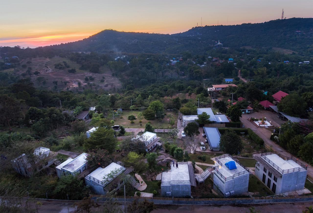 Twelve Oclock Resort Si Khio Buitenkant foto