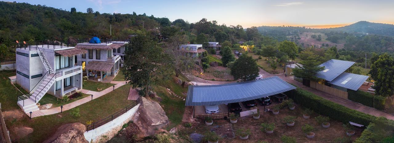 Twelve Oclock Resort Si Khio Buitenkant foto